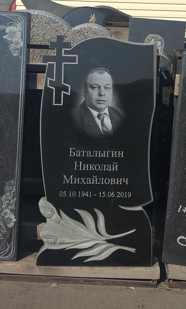 Памятник №245 из черного гранита — фото 3